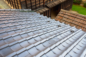 屋根修理は葺き替えとカバー工法、どっちが良いの？